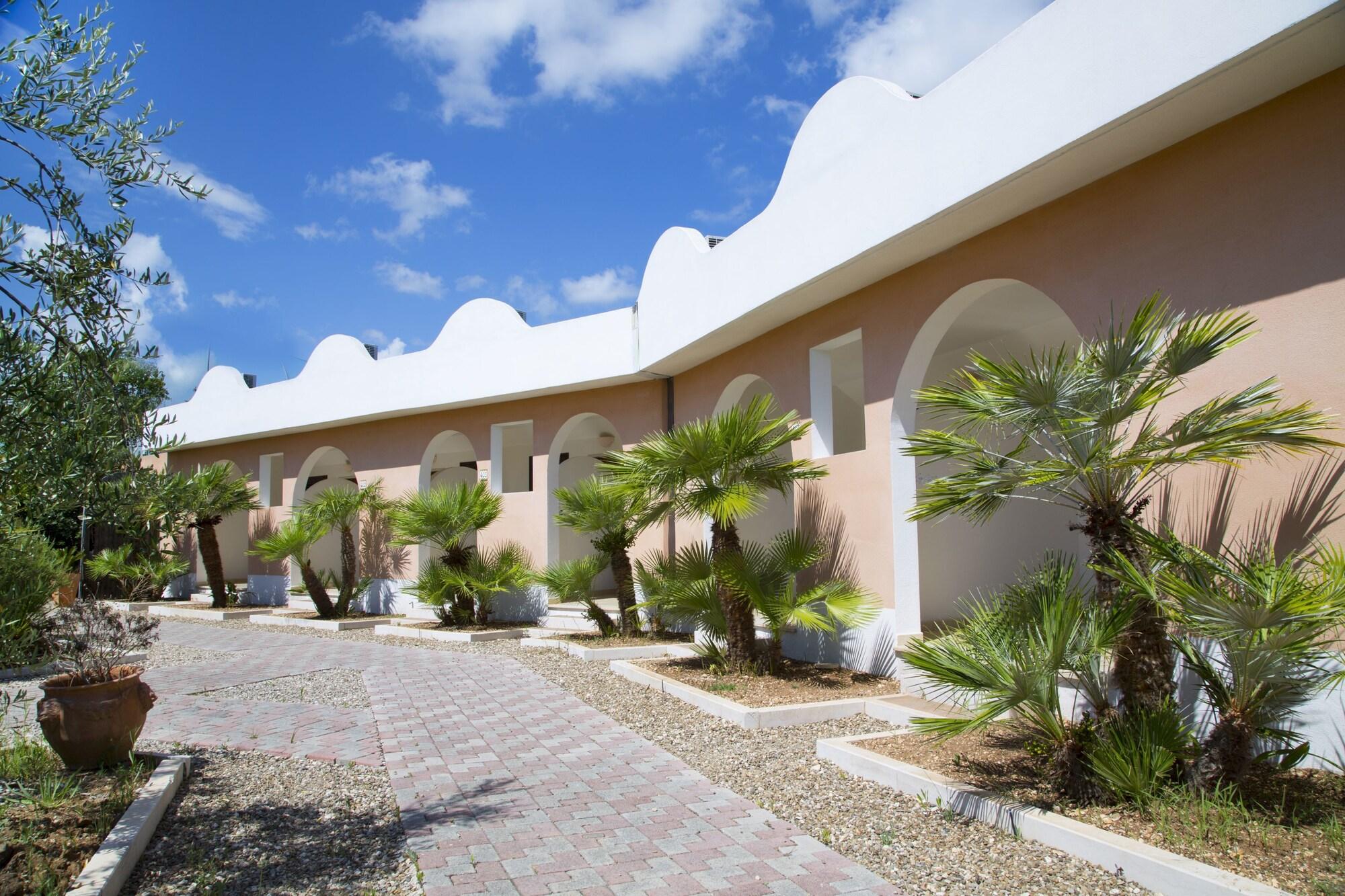 Garden Hotel Ripa Вьесте Экстерьер фото